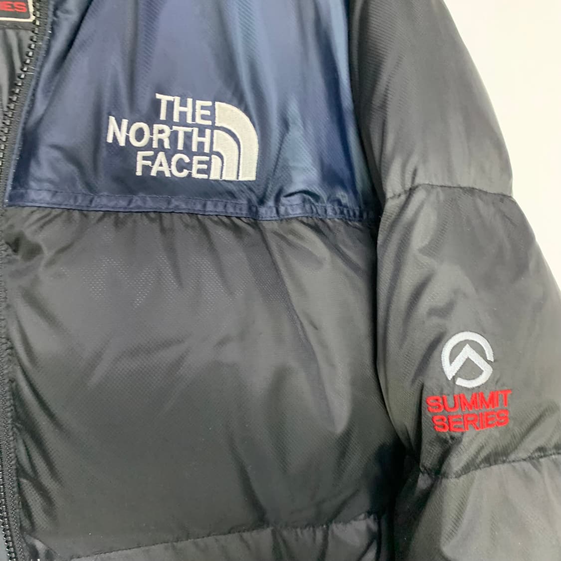 노스페이스 블랙/네이비 빈티지 투톤 눕시 패딩 남성 M 남녀공용 상품이미지10