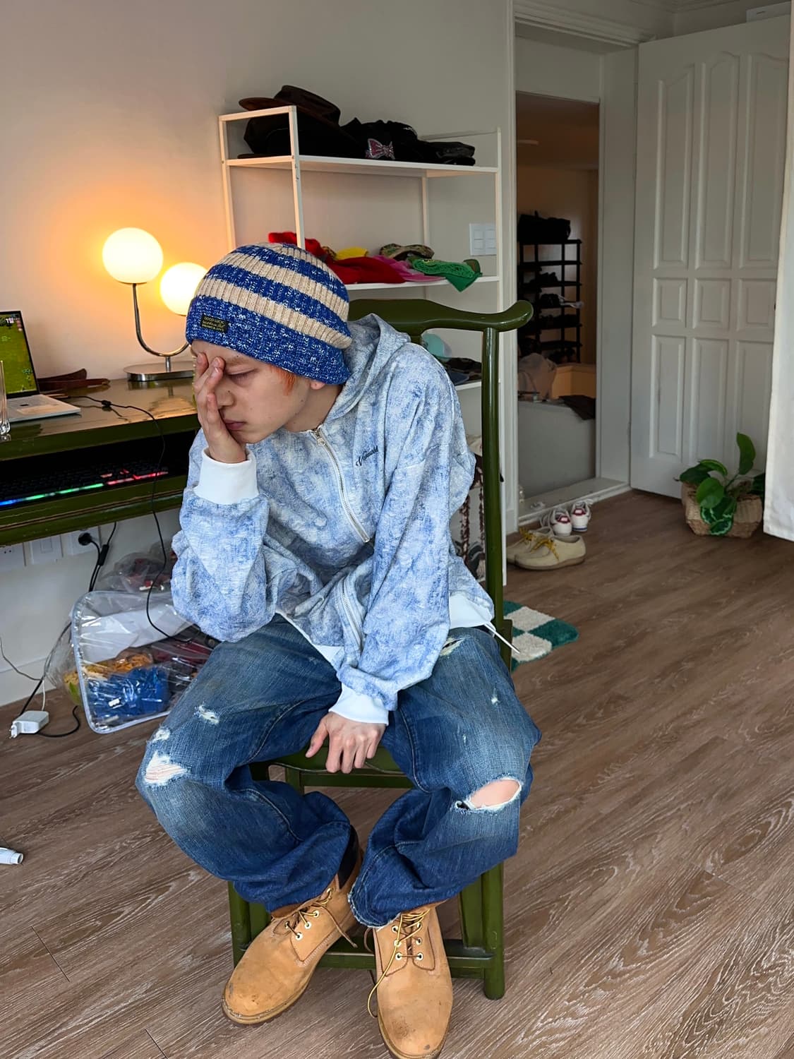 Abercrombie & Fitch 로우 라이즈 대미지 부츠컷 데님 상품이미지5