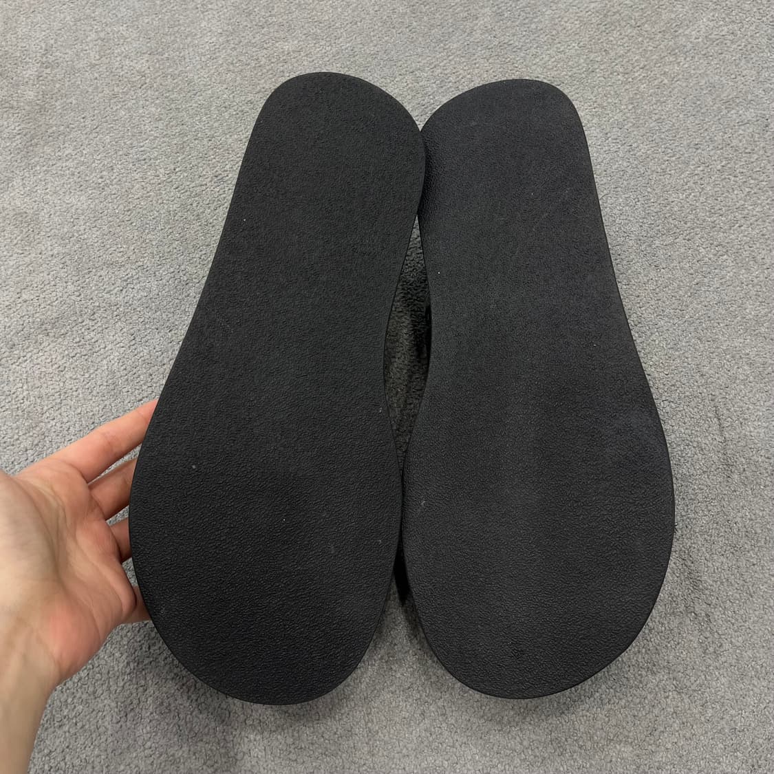 270-280 마뗑킴 마틴 심볼 플랫 뮬 슬리퍼 상품이미지4