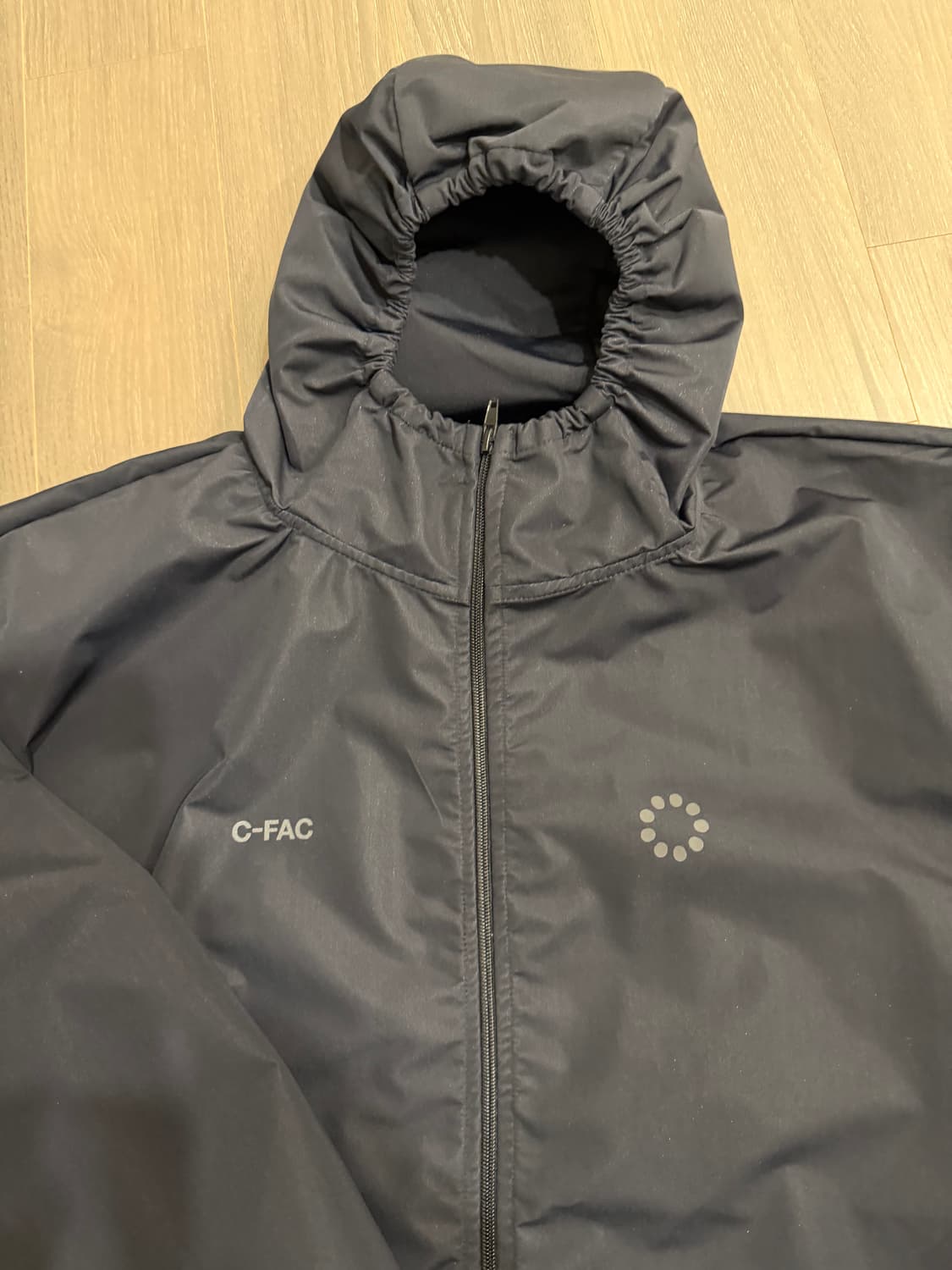 오닉스하이브리드트레이닝클럽 노마드 자켓 상품이미지3