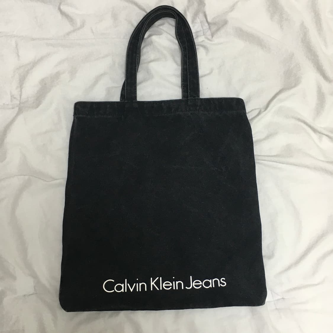 Calvin Klein 캘빈클라인 리폼 데님 에코백 상품이미지1