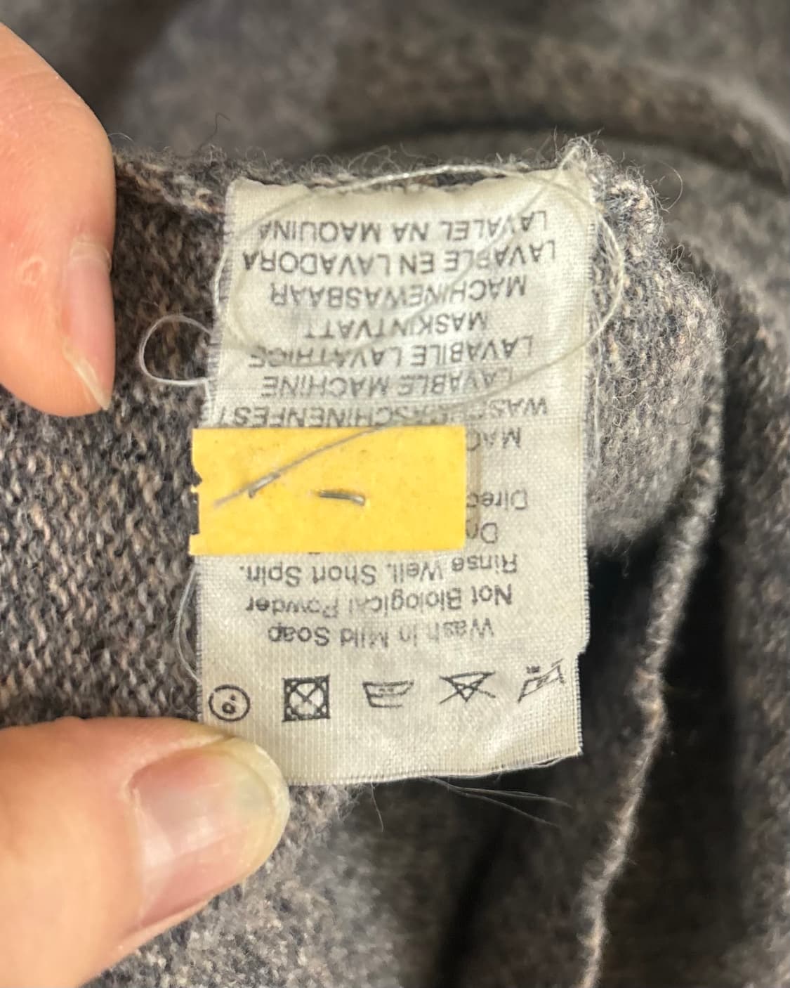 버버리 빈티지 그레이 브이넥 울 니트 상품이미지8