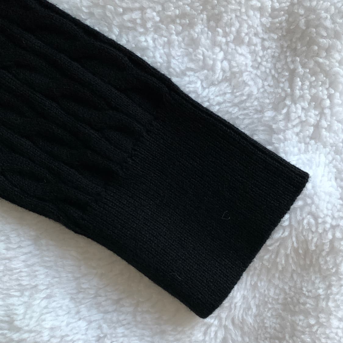 일본 유니클로 트위스트 패턴 라운드 니트 상품이미지6