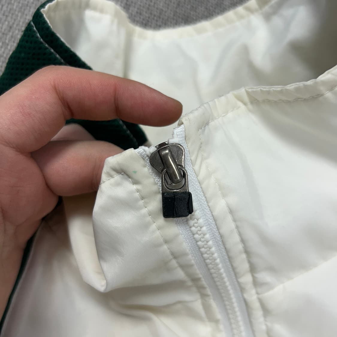 나이키 흰초 올드스쿨 빅스우시 바람막이(2XL) 상품이미지6