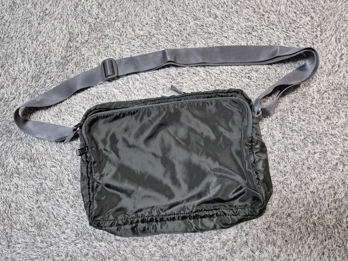 코오롱스포츠 멀티포켓 나일론 크로스백 상품이미지3