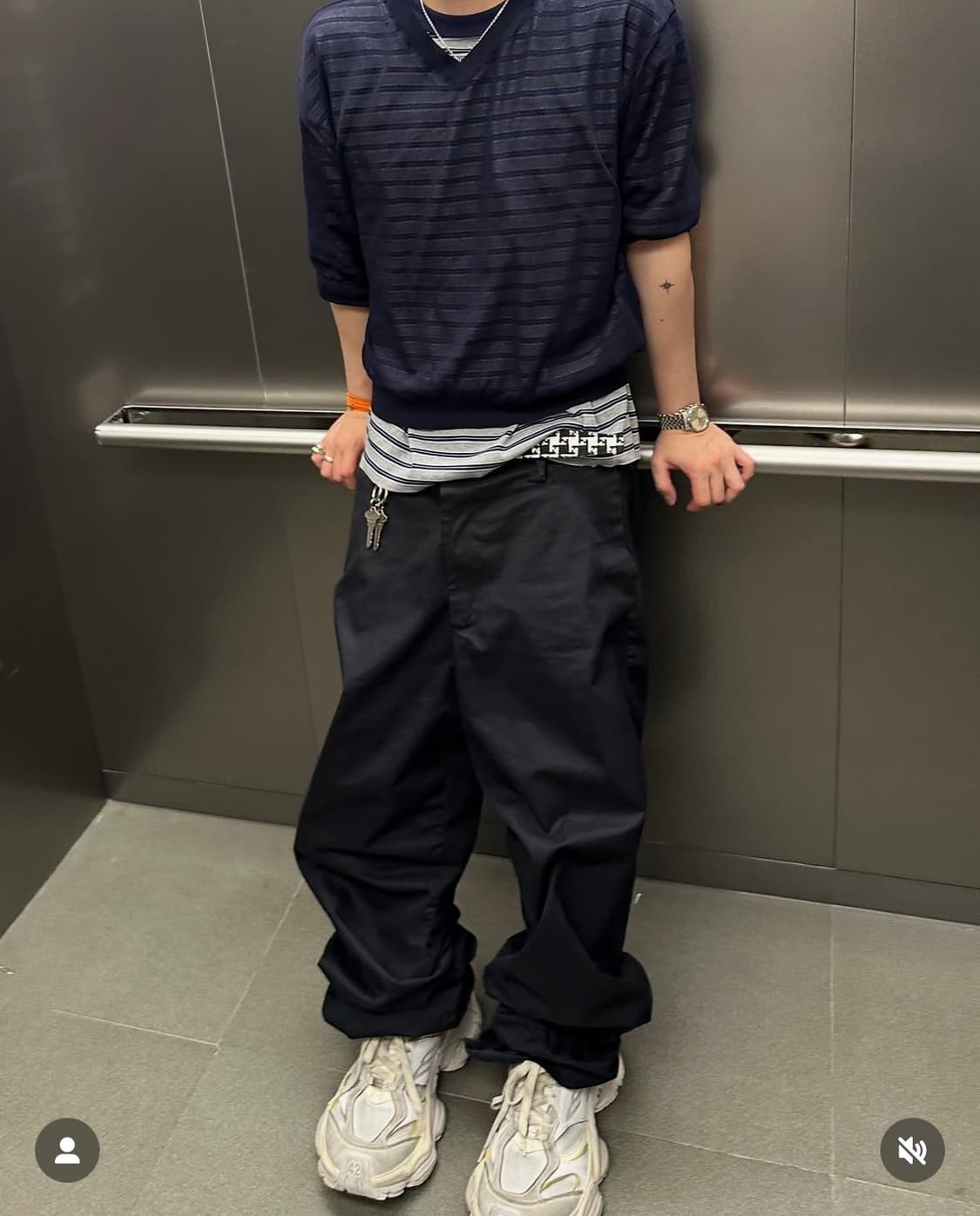 [43] 발렌시아가 카고 스니커즈 에그쉘 상품이미지1