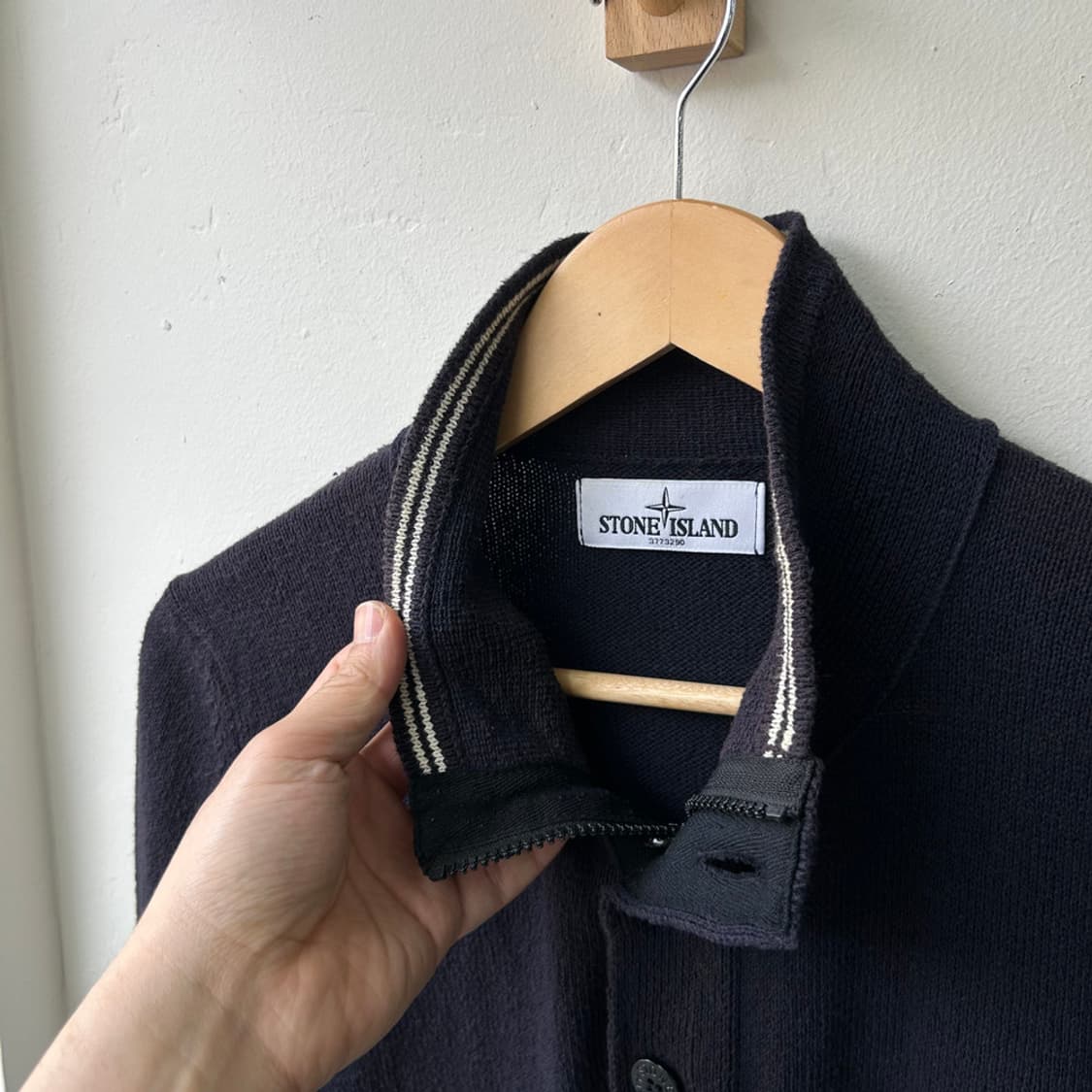 16448 - 스톤아일랜드 와펜 하프 니트 상품이미지3