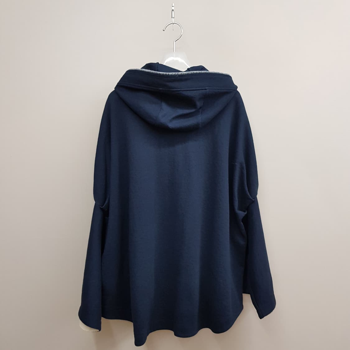 한섬 시스템 2021 배색 후드 플레어 집업 88-98-165사이즈 상품이미지2