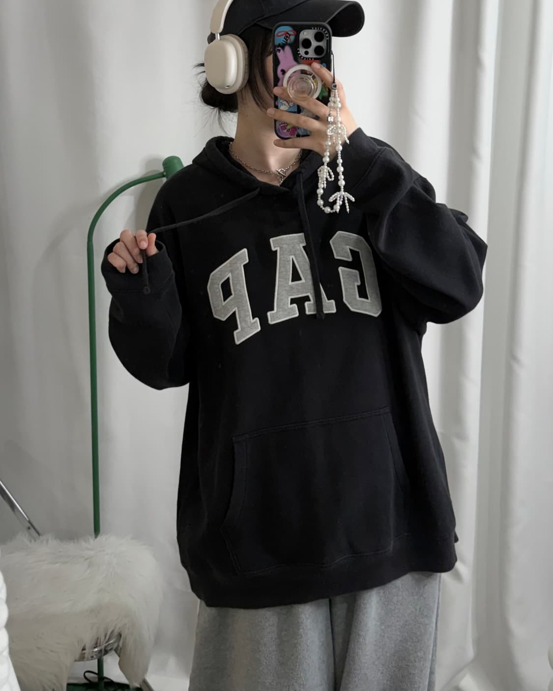 갭 블랙 오버핏 후드 티셔츠  상품이미지1