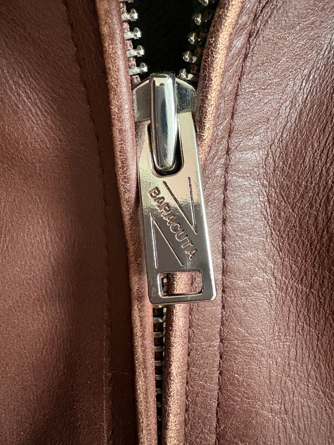 바라쿠타 25FW G9 LEATHER Chocolate 상품이미지5