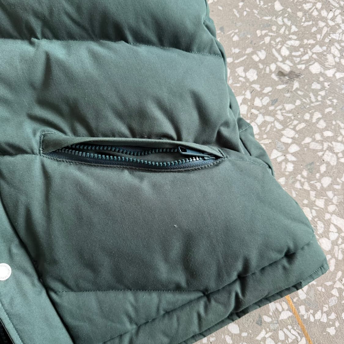 슈프림 후드 다운 베스트 - 12fw 상품이미지9