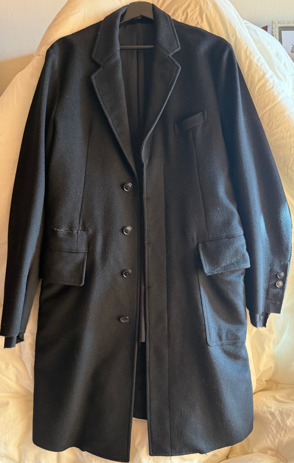  Aw 17 Distressed Chesterfield Coat 상품이미지1