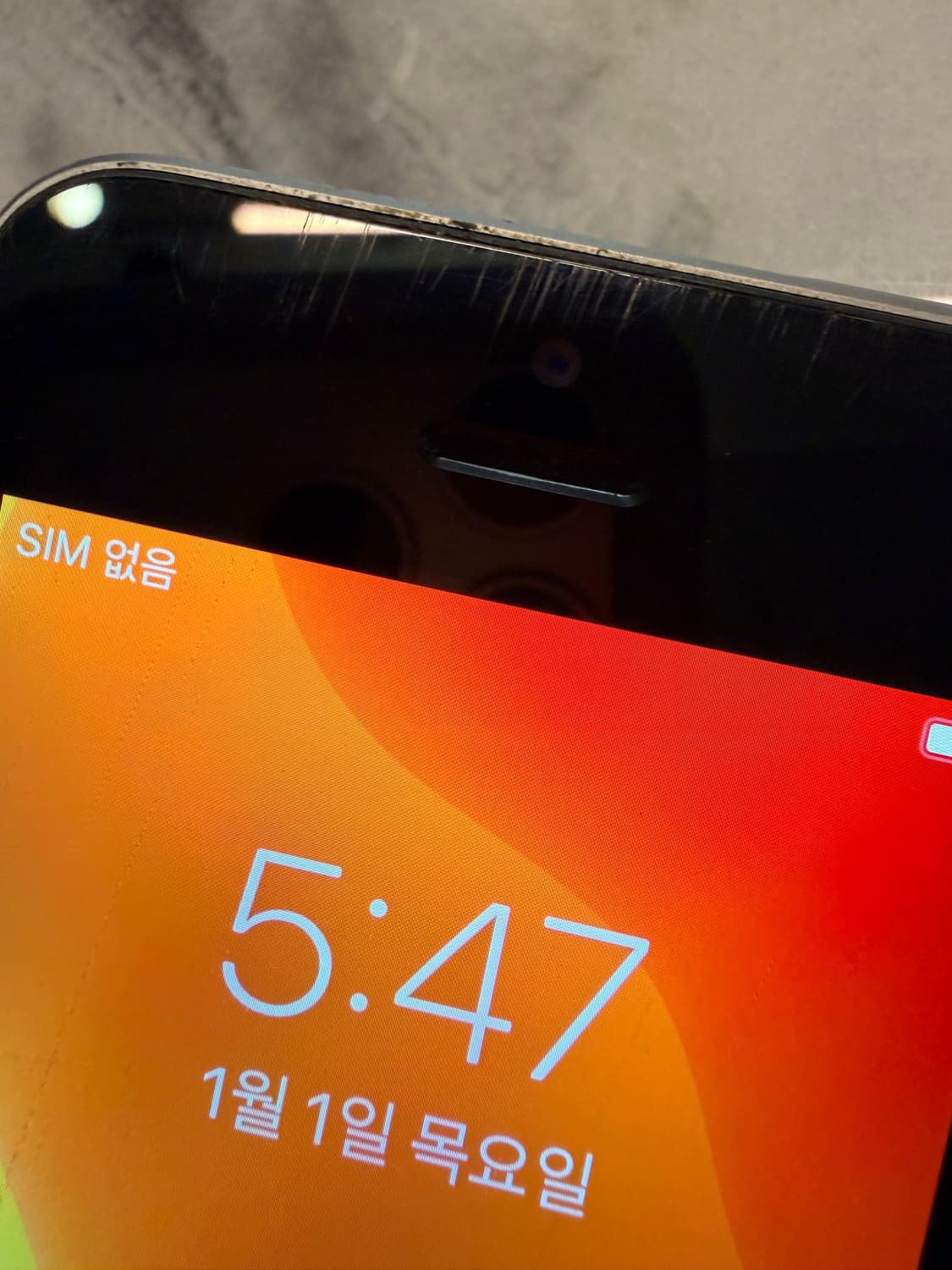 아이폰se32기가 배터리100 상품이미지5