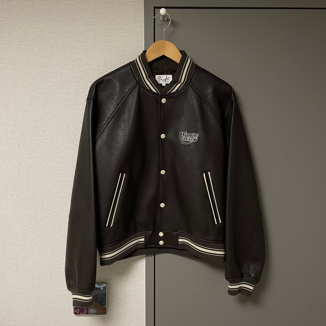 피지컬 디파트먼트 LEATHER VARSITY JACKET 상품이미지3