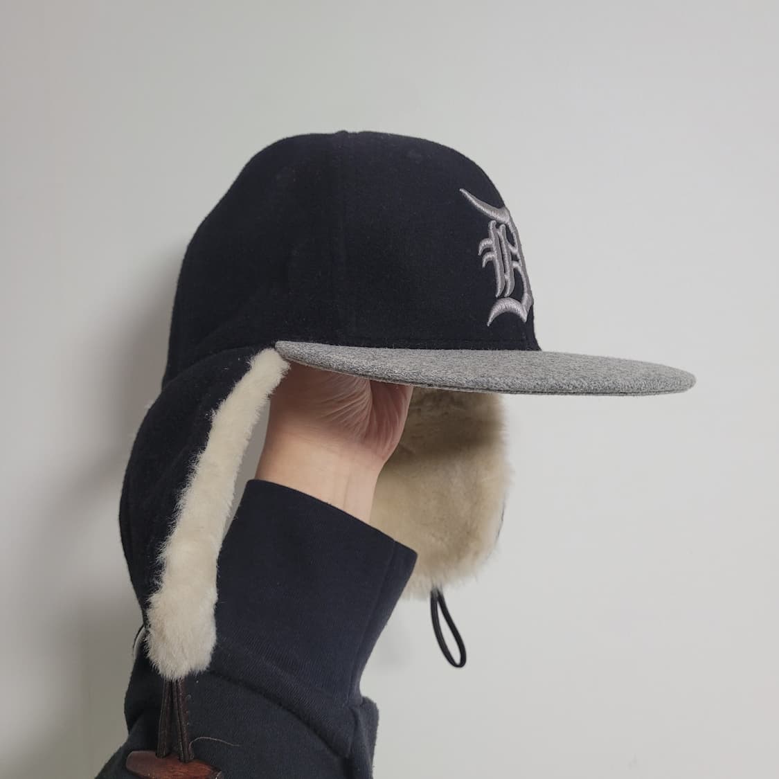 (F) MLB 엠엘비 귀달이 모자 블랙 방한캡 군밤모자 상품이미지1