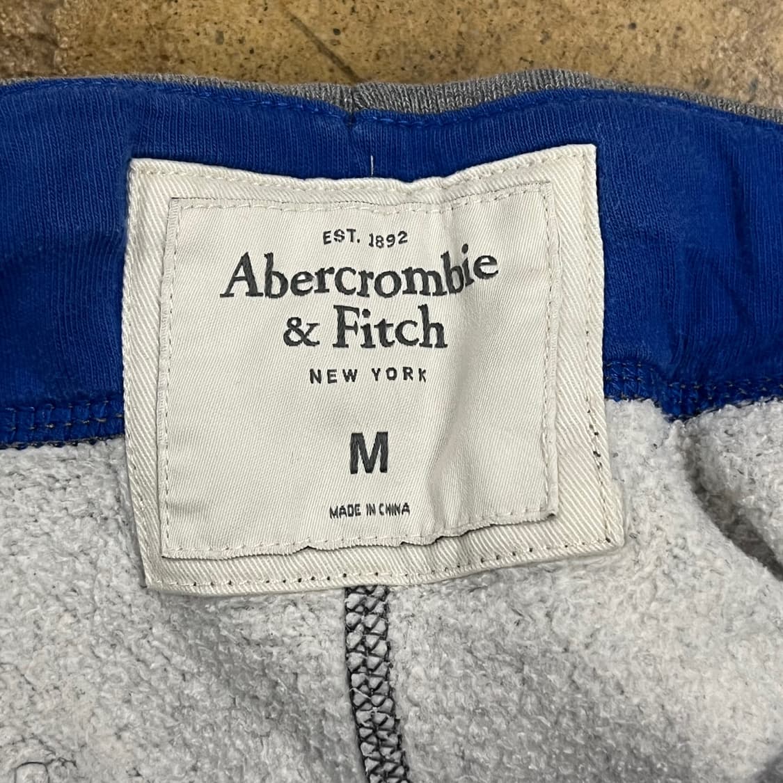 [정품/M] 아베크롬비 그레이 트레이닝 바지 b16 상품이미지4