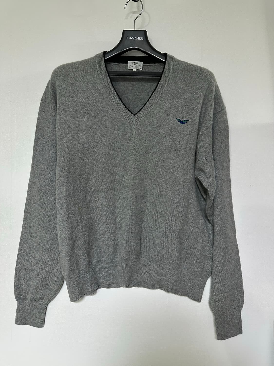 폰타나 V넥 니트 그레이 상품이미지1