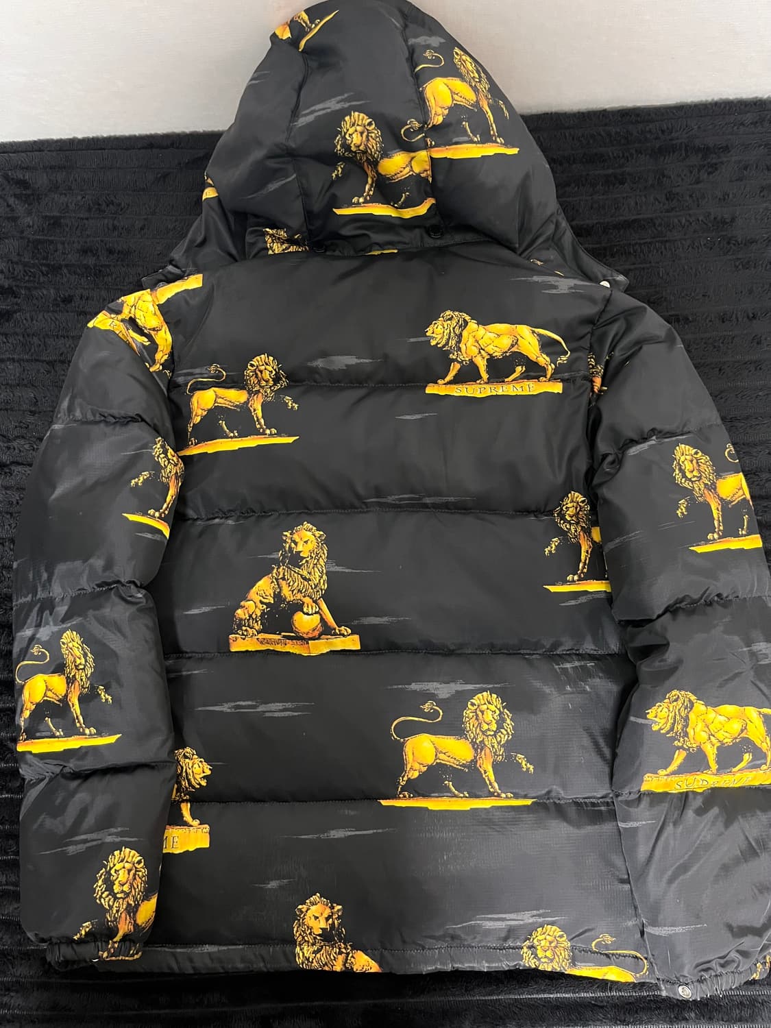 (급처) 슈프림패딩 상품이미지3