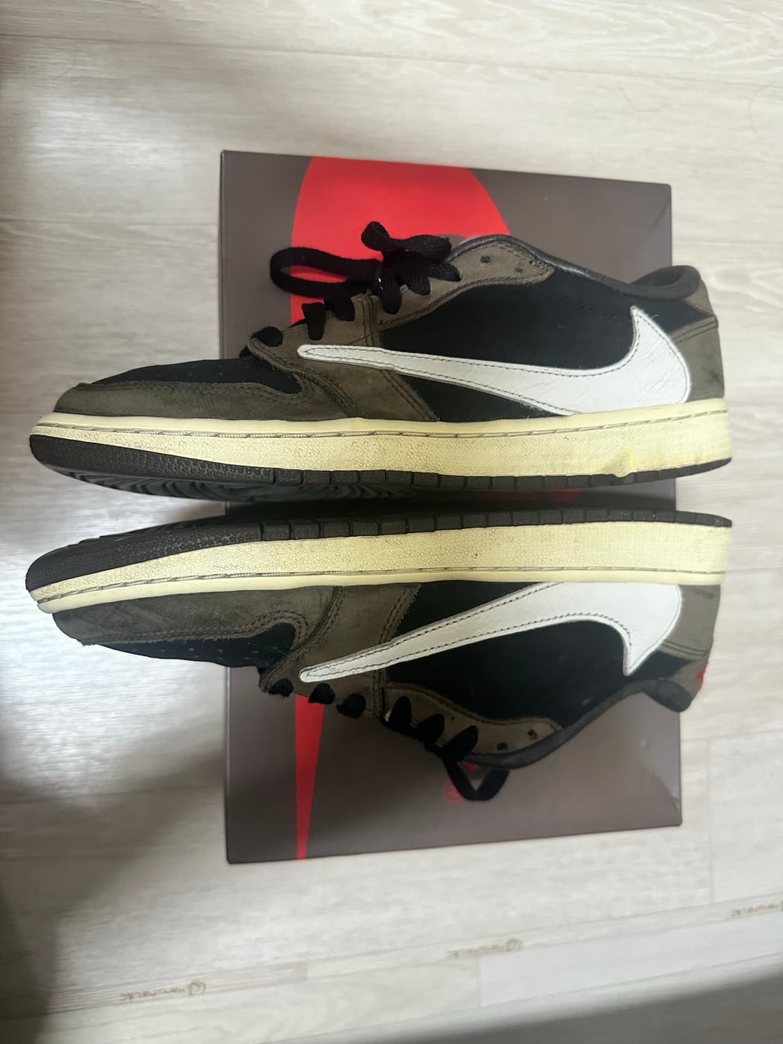 조던 1 x 트래비스 스캇 레트로 로우 OG SP 모카 270 상품이미지5