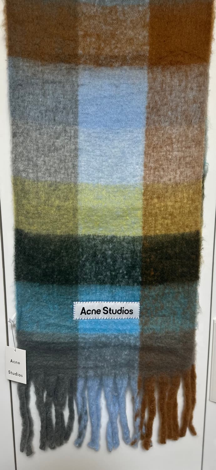 아크네 스튜디오 모헤어울머플러 블루/옐로우 남여공용 상품이미지5