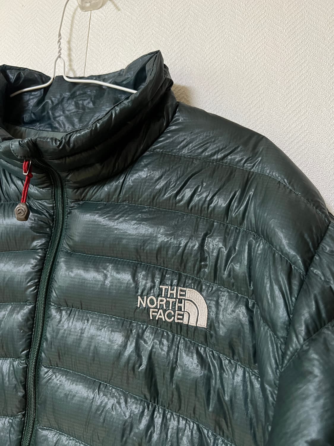 노스페이스 녹계 써밋 800 유광 경량패딩 100 상품이미지2