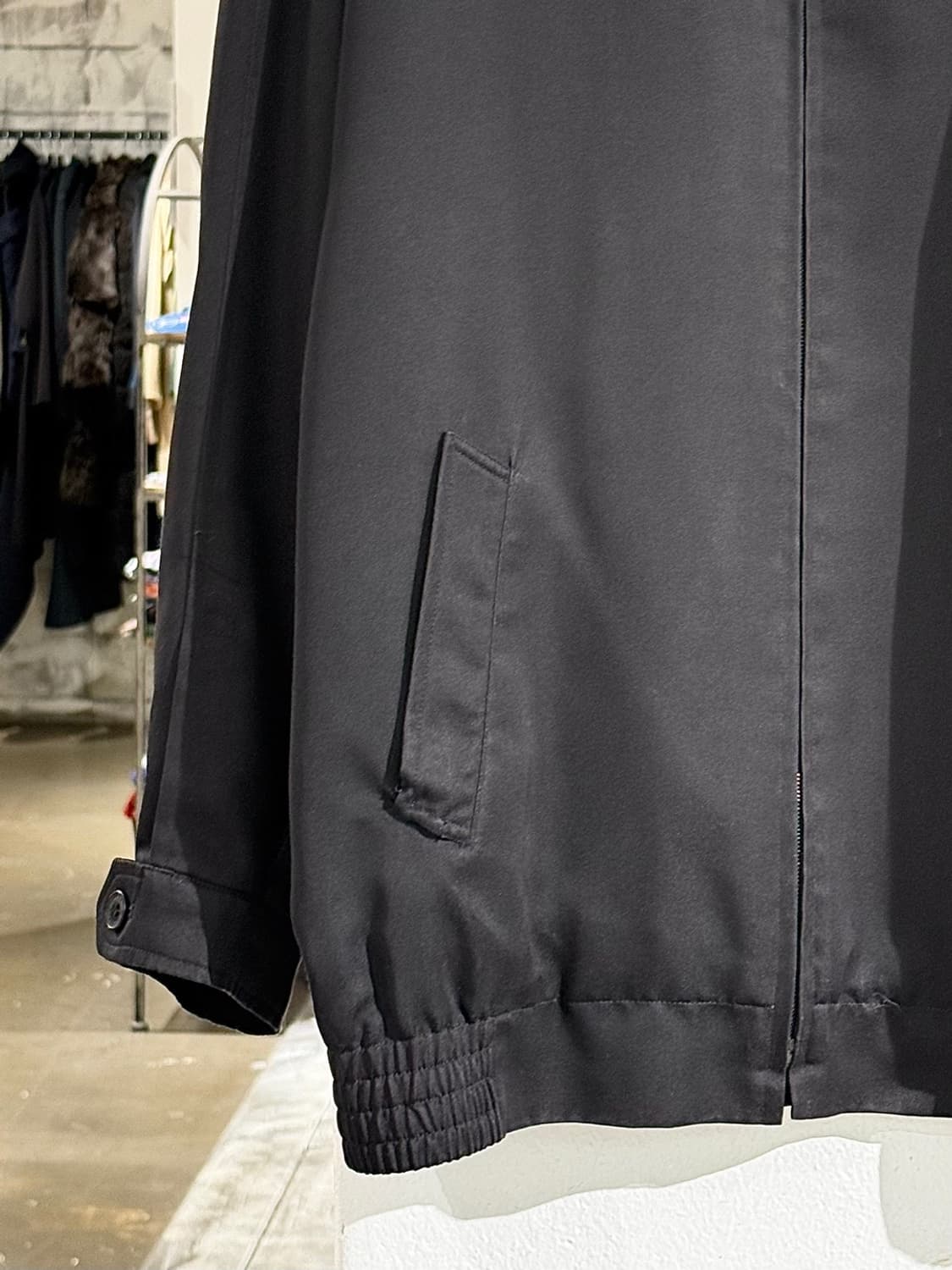 버버리 블랙 클래식 레이온 블루종 자켓 상품이미지4