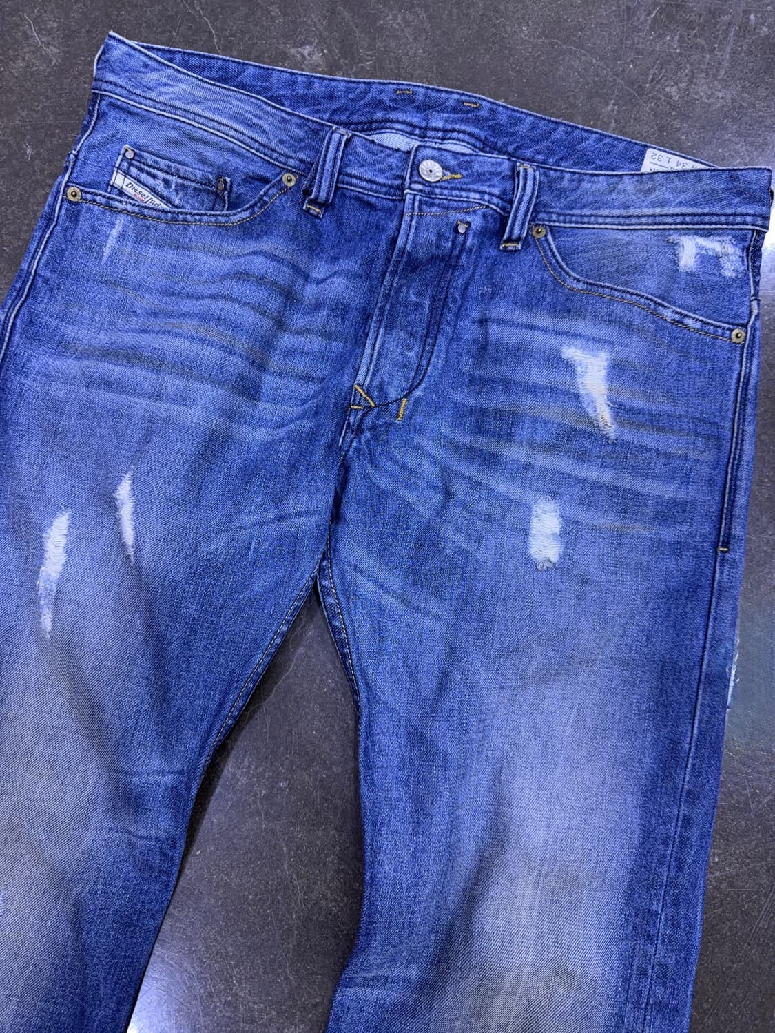 디젤 사파도 레귤러 슬림 스트레이트핏 빈티지 데미지 데님팬츠 34 상품이미지3