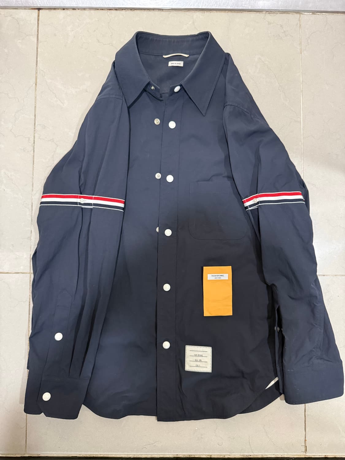 [당일출고,3사이즈] 톰브라운 암밴드 셔츠 자켓 상품이미지1