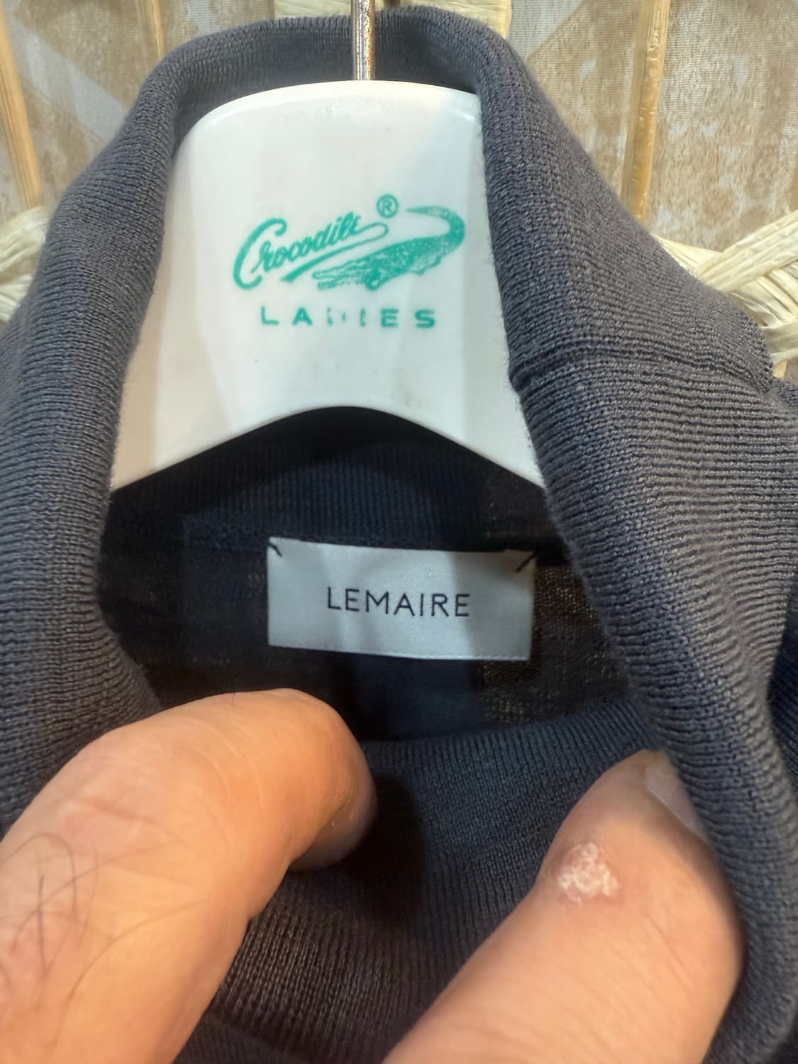 100 정품 르메르 목폴라 니트 팝니다 상품이미지2