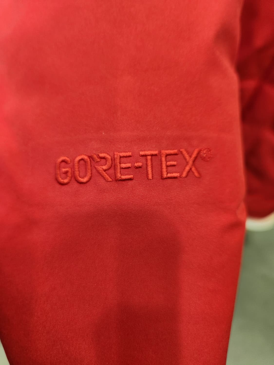 블랙야크 고어텍스 다운자켓 상품이미지2