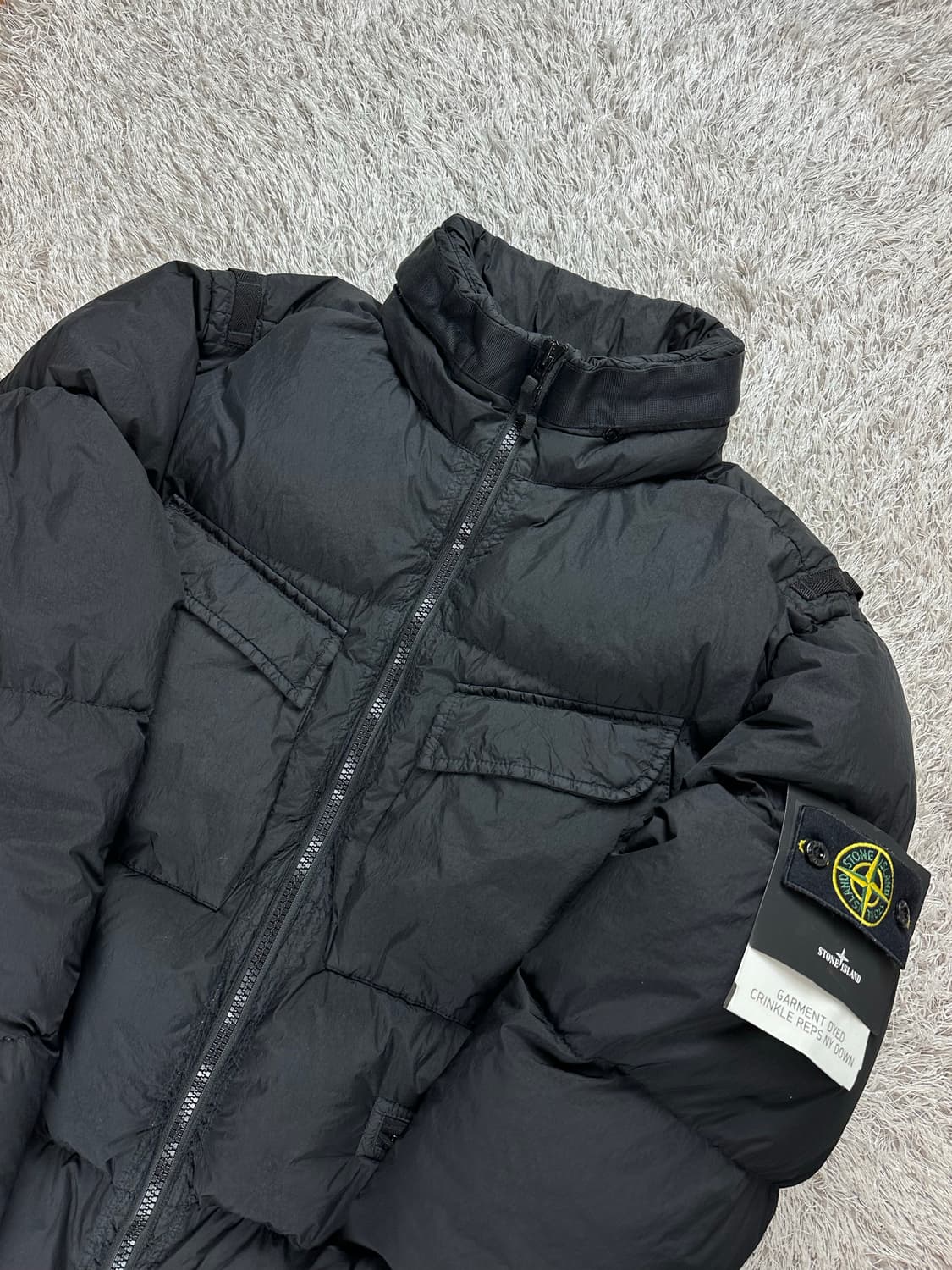 [L] 백화점판 정품 스톤아일랜드 22FW 크링클랩스 논후드 패딩 상품이미지1