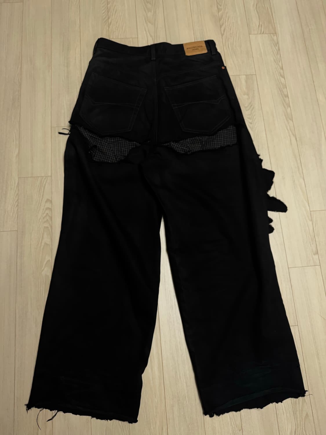 발렌시아가 디스트레스 페이크 박서 데님 배기 진 상품이미지8