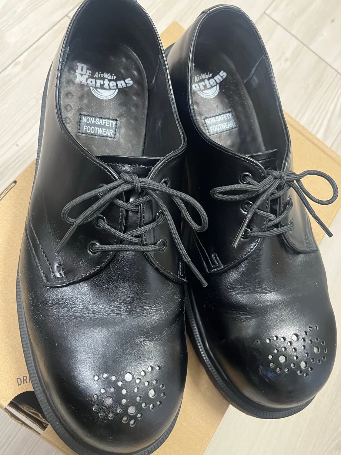 [280] 닥터마틴 1461 스틸토 브로그 상품이미지2