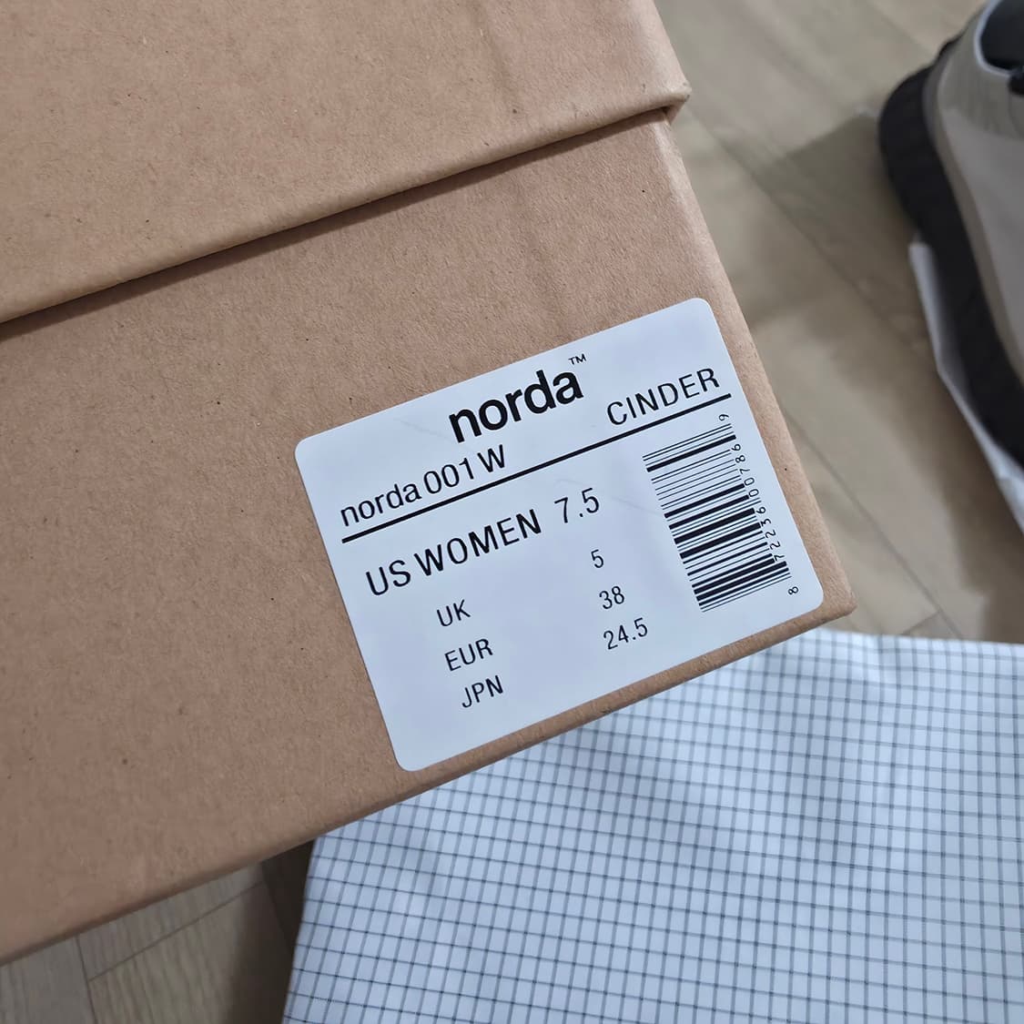 norda 노다 신더 001W 7.5 245 상태굿 상품이미지6