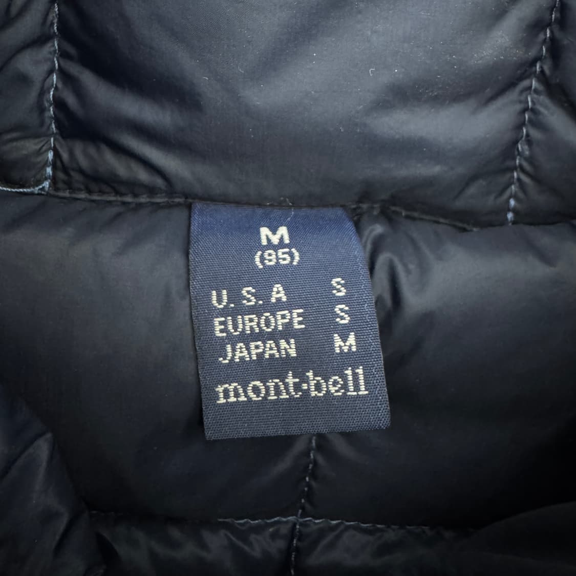 몽벨 온에어 고프코어 나일론 퀼팅 구스다운 경량패딩 상품이미지5