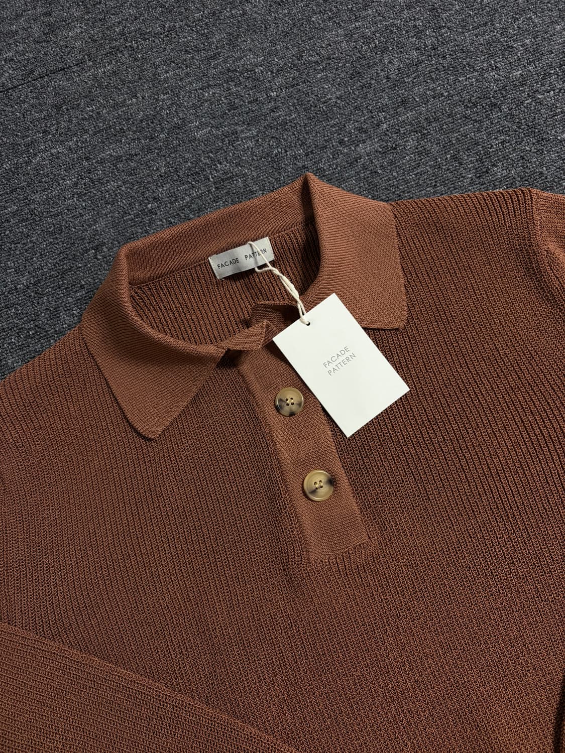 파사드패턴 버튼업 카라 니트 새상품 상품이미지3