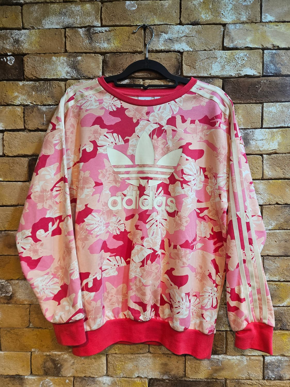 아디다스 플라워 패턴 맨투맨 상품이미지1