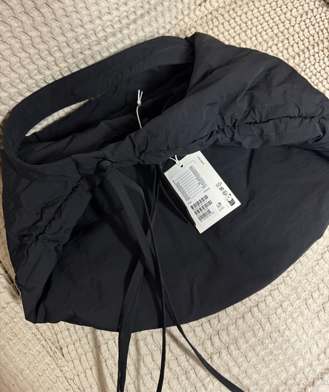 COS 코스 캐노피 미니 크로스바디백 새상품 상품이미지7