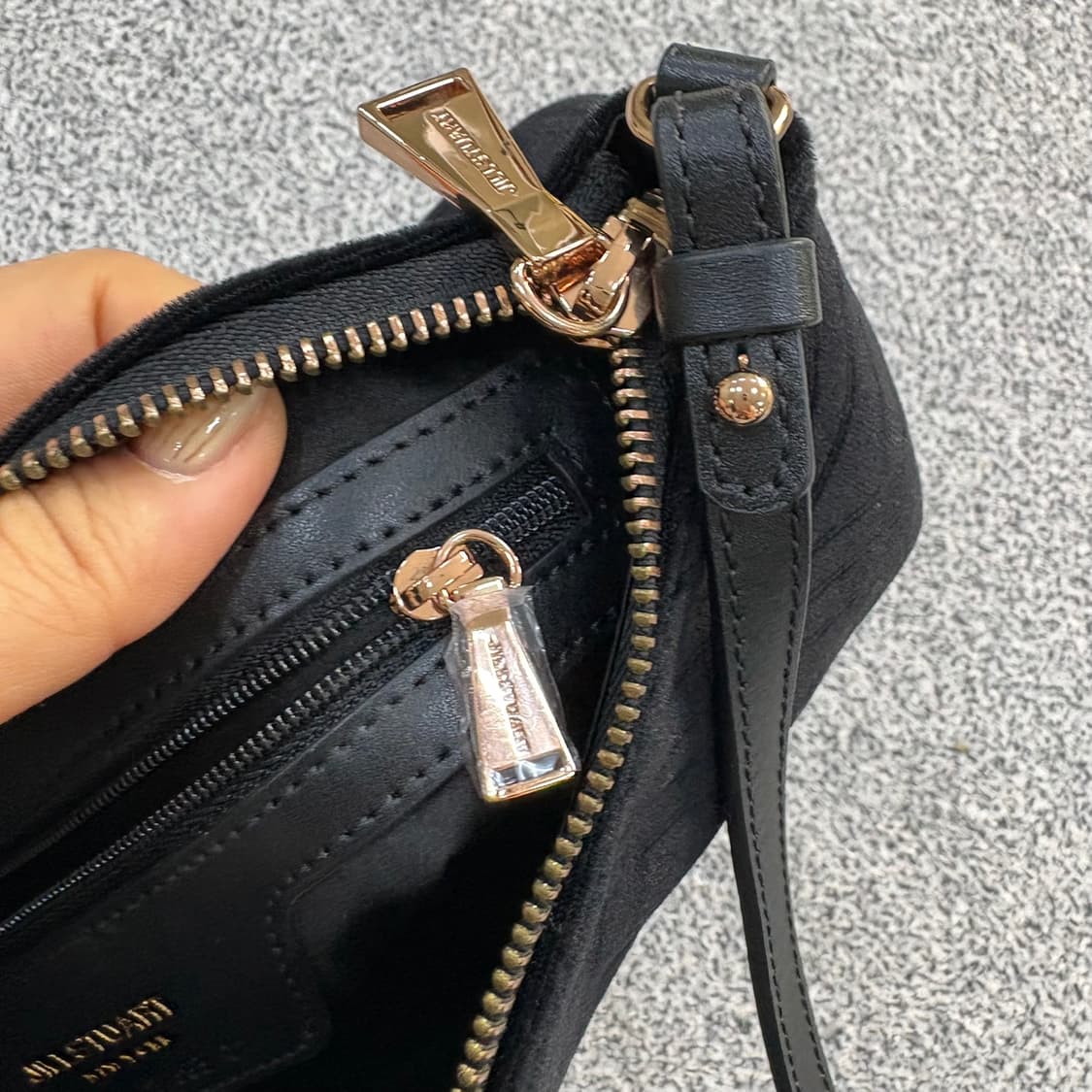 질스튜어트 스웨이드 소가죽 숄더백 0406J 상품이미지9