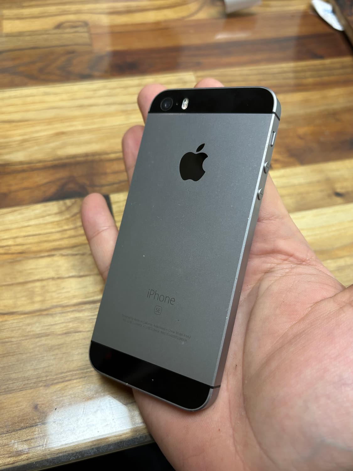 애플 아이폰 se1 스페이스그레이 64기가 정품 S급 상품이미지2