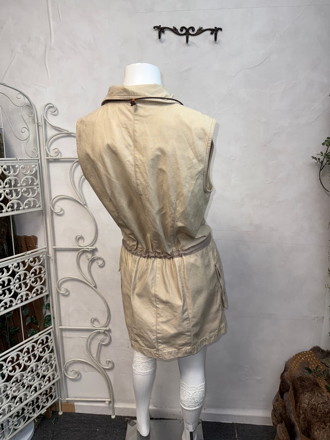 Beige button pocket detail zipper ops 상품이미지2