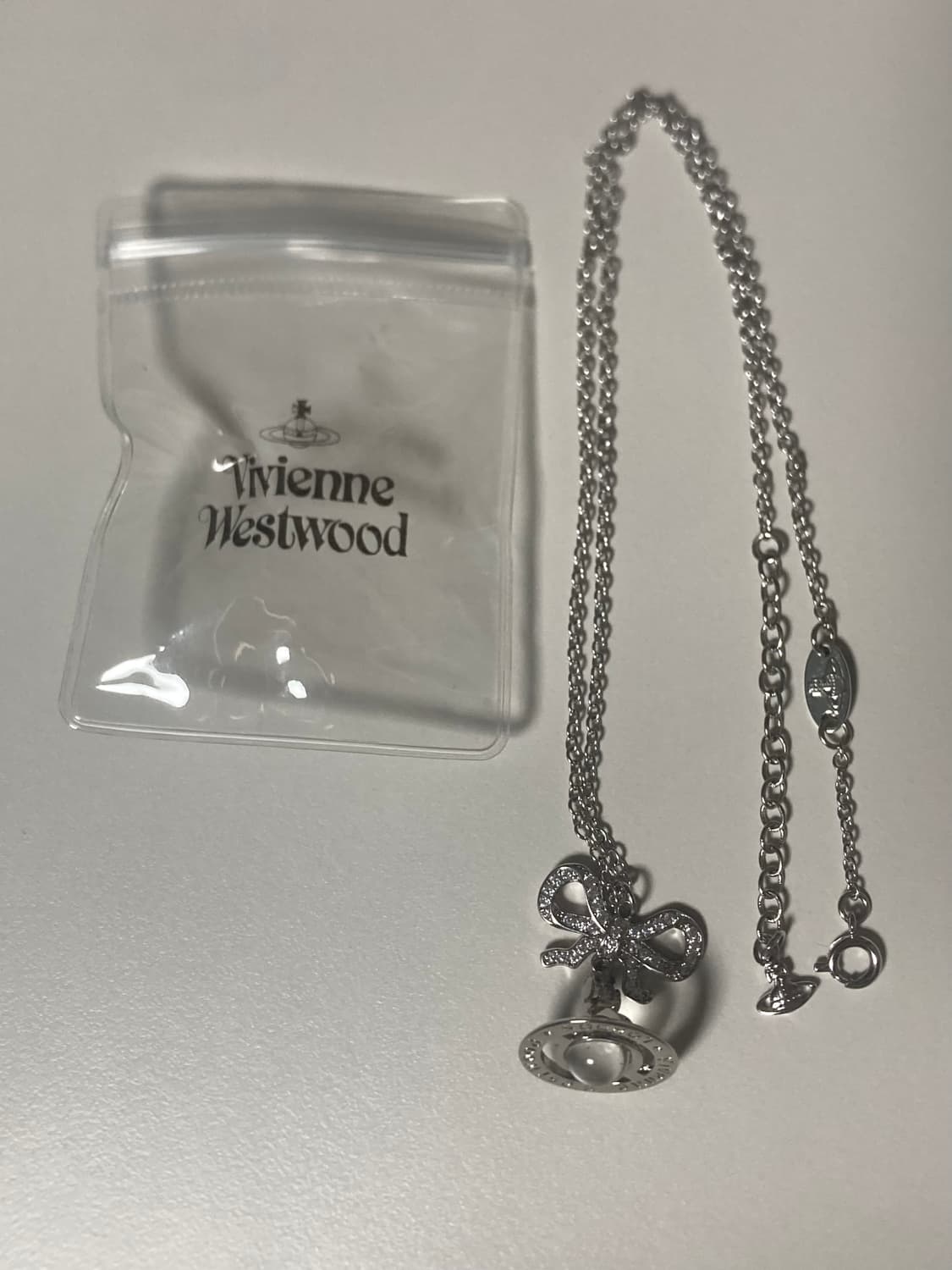 비비안웨스트우드 옥타비에 목걸이 투명 상품이미지2