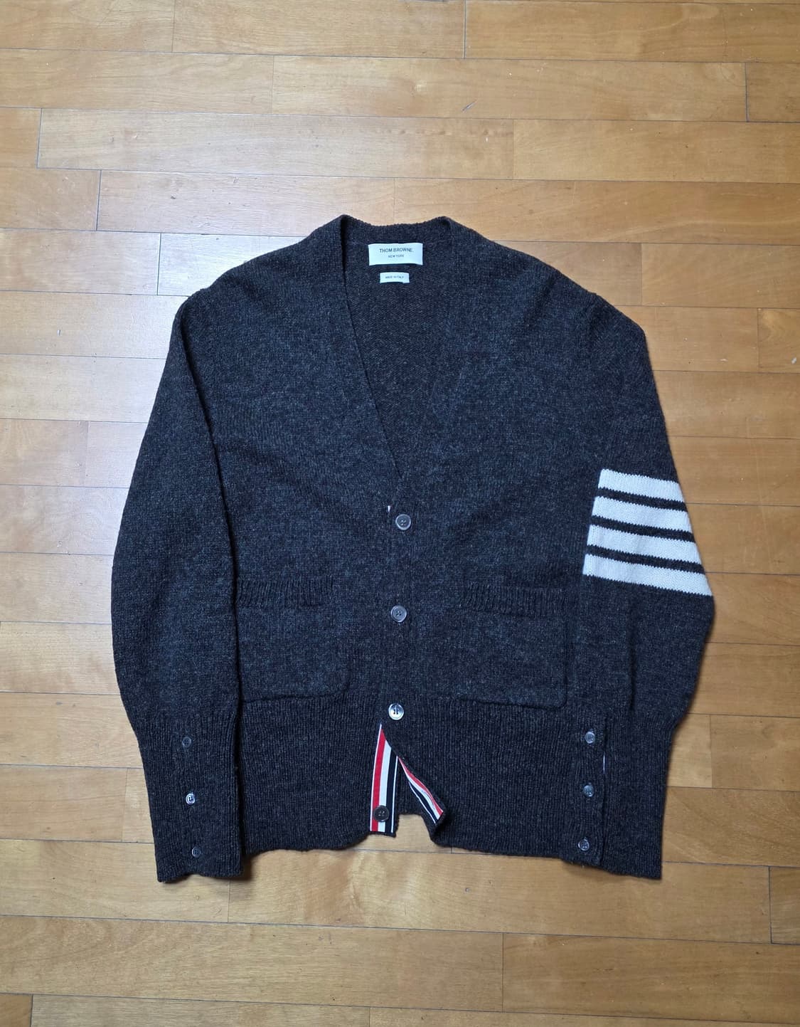 [새상품급,4]톰브라운 셰틀랜드 가디건 그레이 상품이미지1