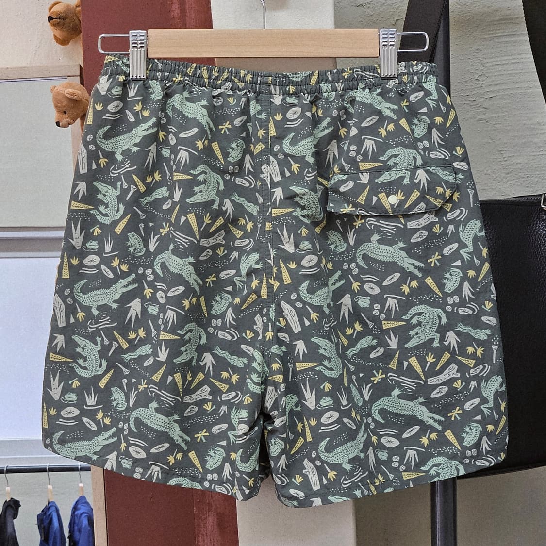 파타고니아 배기스 쇼츠 악어 프린트 5인치 상품이미지5