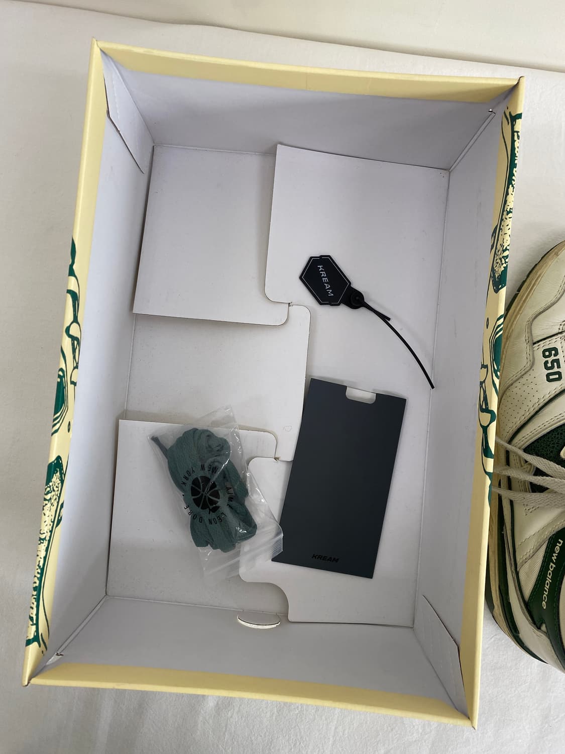 뉴발란스 X 에임레온도르 650R 상품이미지10