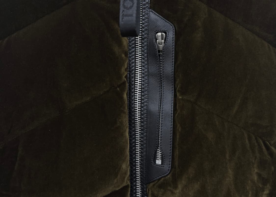 톰포드 레더 트리밍 벨벳 구스 다운 자켓 상품이미지4