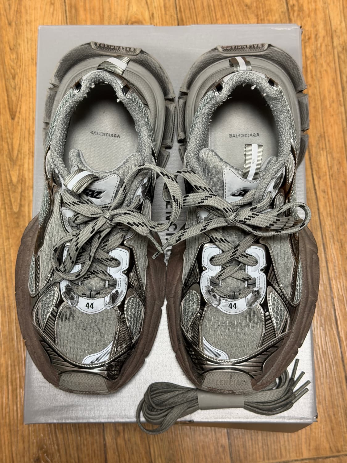 [44] 발렌시아가 3XL 원아웃 그레이 실버 상품이미지3