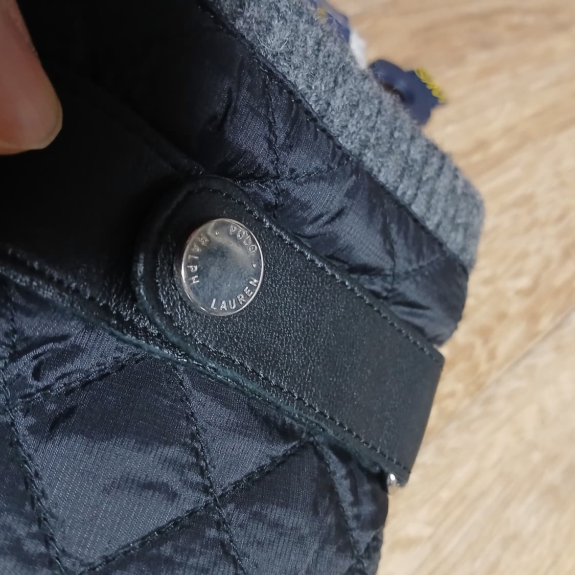 택붙은 미사용 폴로랄프로렌 가죽 퀄팅 장갑 상품이미지4