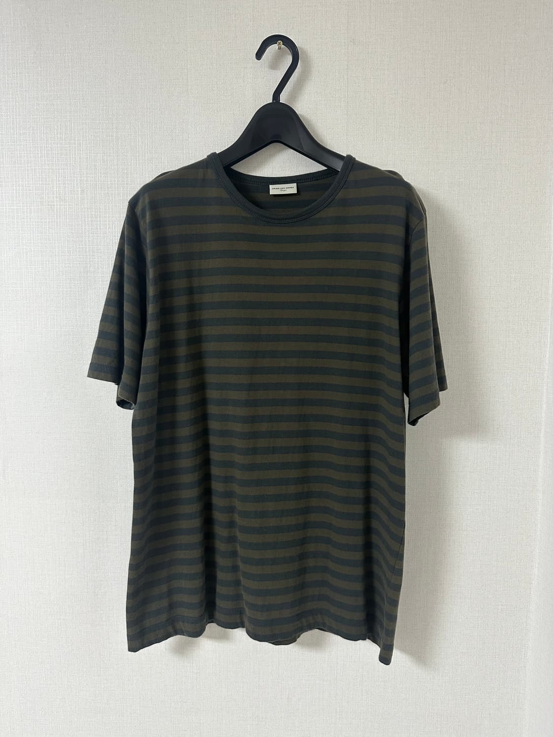 드리스반노튼 반팔 상품이미지1