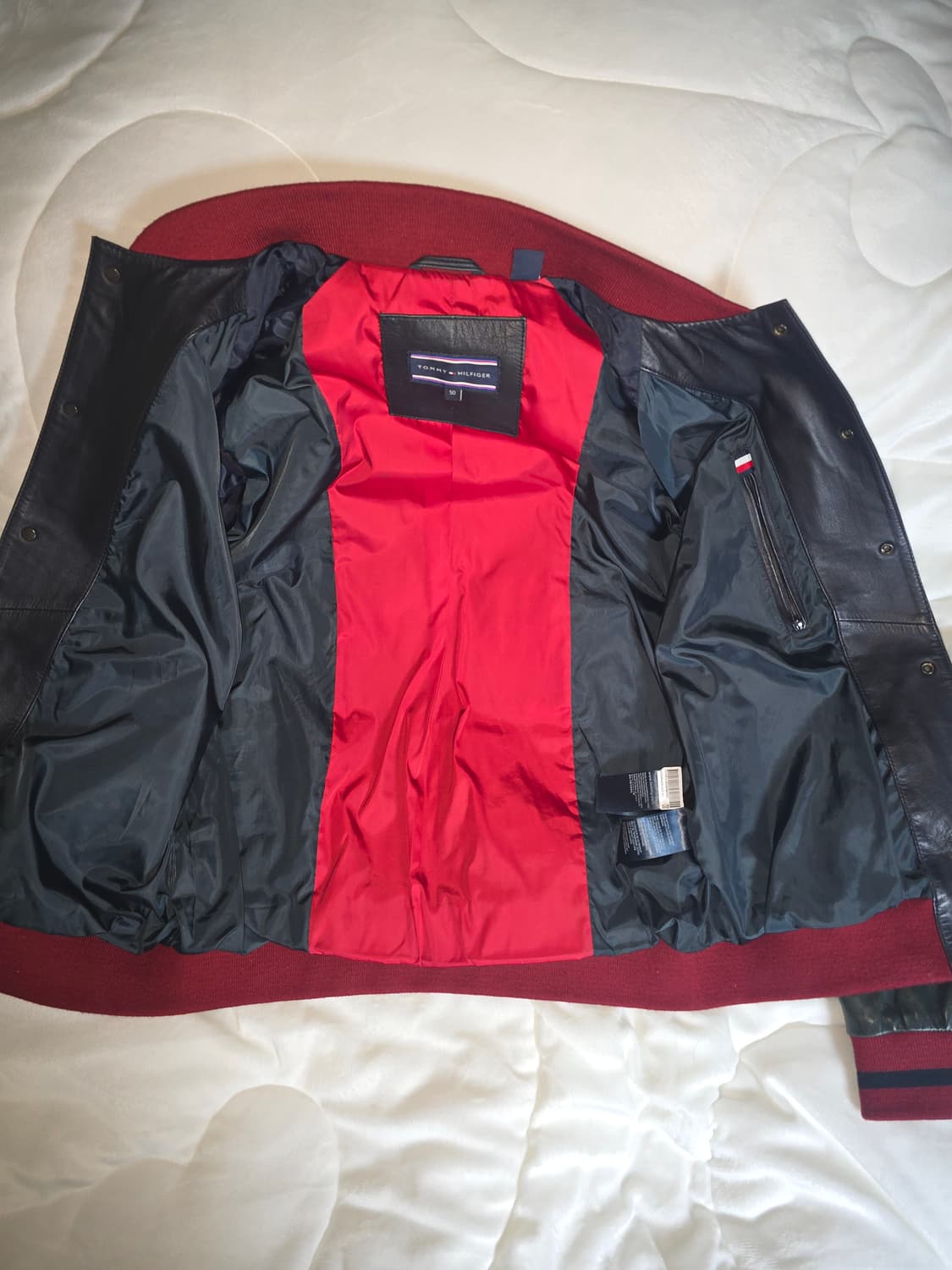 타미힐피거 프리미엄 바시티 레더 자켓 (소가죽 100%) 상품이미지6